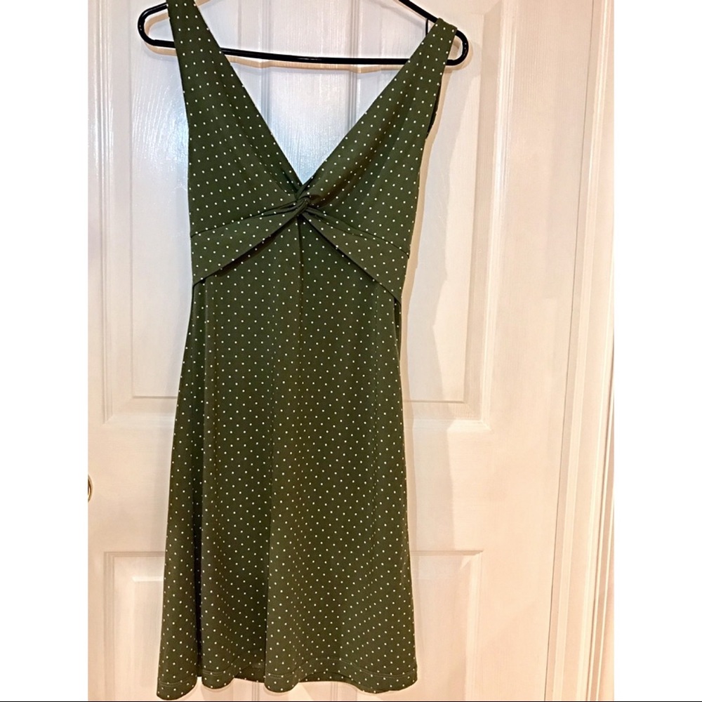 BCBG MAXAZRIA DRESS GREEN POLKA DOT - Petite